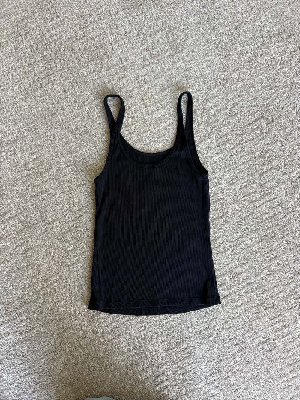 Alo Ribbed Prosper Tank - Picture 3 of 6